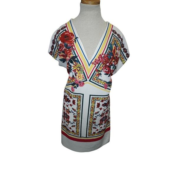 Zara Shift Dress – Size Medium  White Red Floral V-Neck Sleeveless Pullover  NWT - Picture 3 of 10